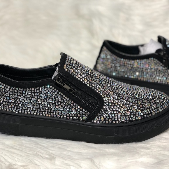 🔥Best Seller🔥 Steve Madden Slip-ons Size 8. - Picture 7 of 10
